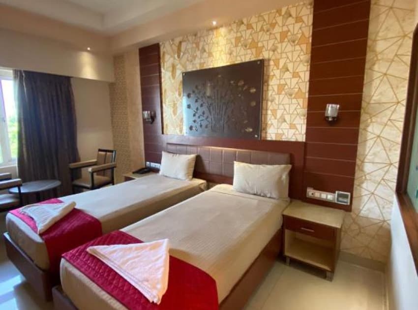 Hotel Maya Residency - Image 3