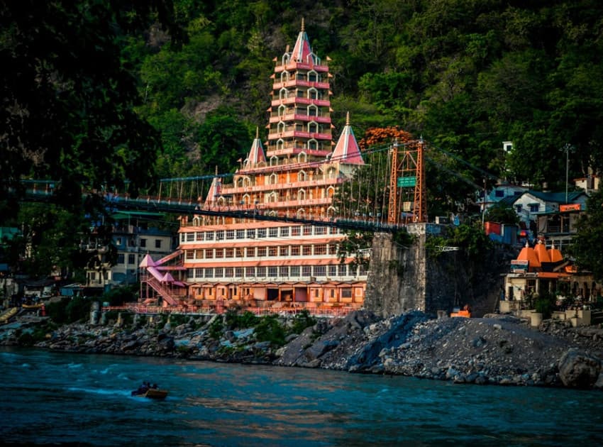 Find Hotels in Rishikesh