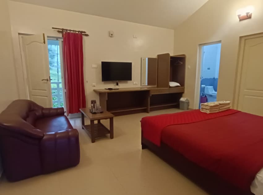 Book Premium-Mountain View +Balcony room in Ooty